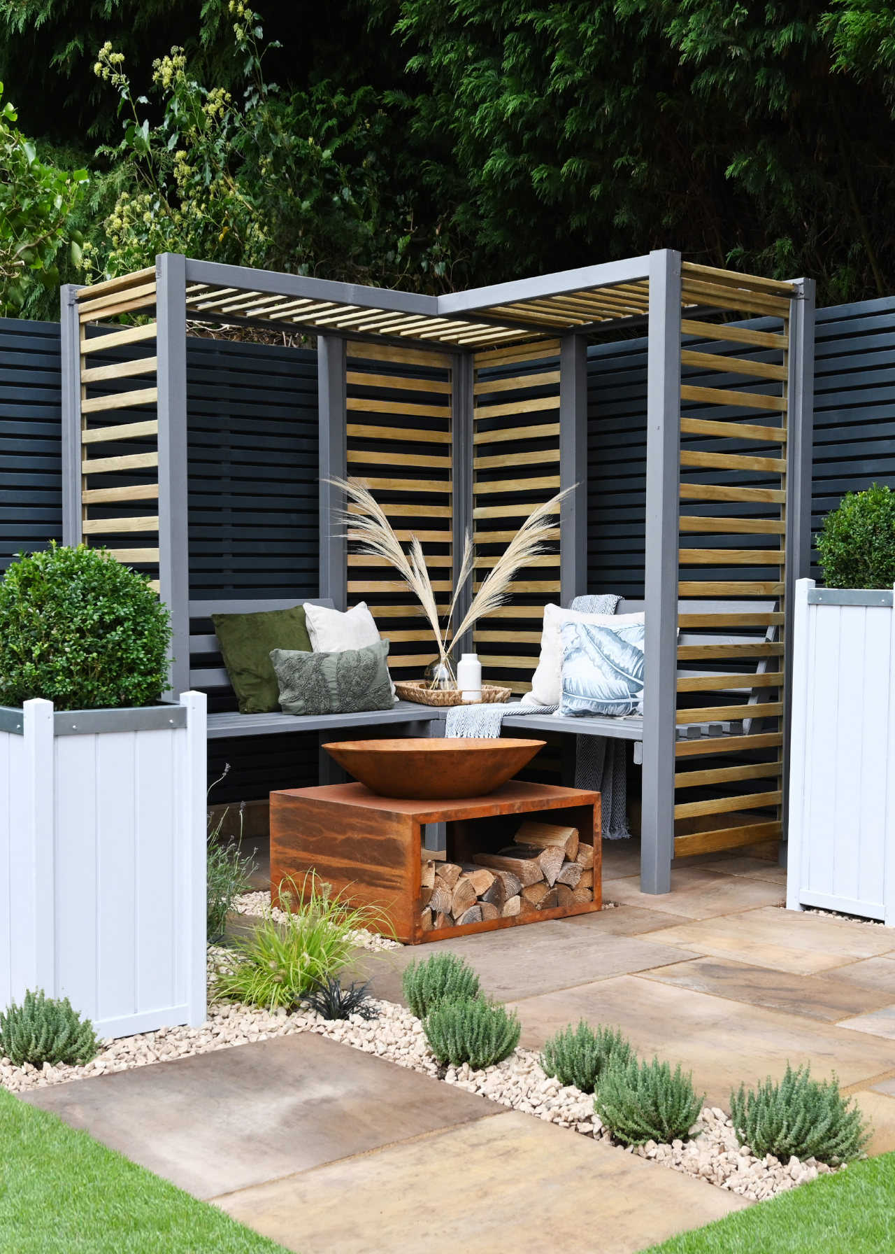 Firenze Corner Arbour