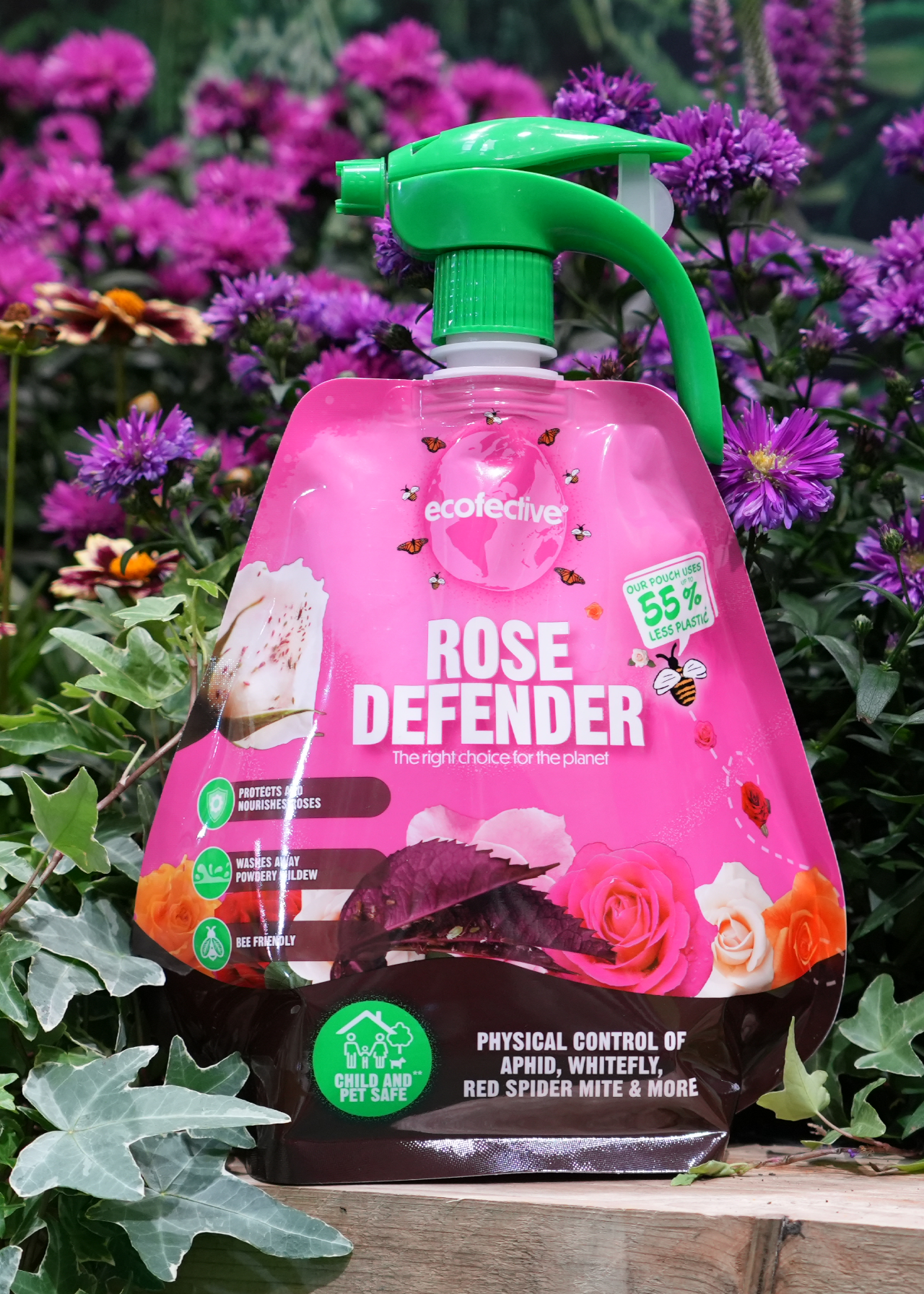 Rose Defender Ready-To-Use Trigger Pouch 1L | Dobbies Garden Centres