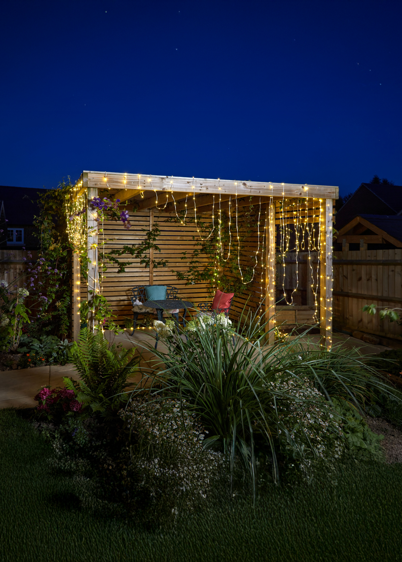 Smart solar 400 cool & warm white LED string lights