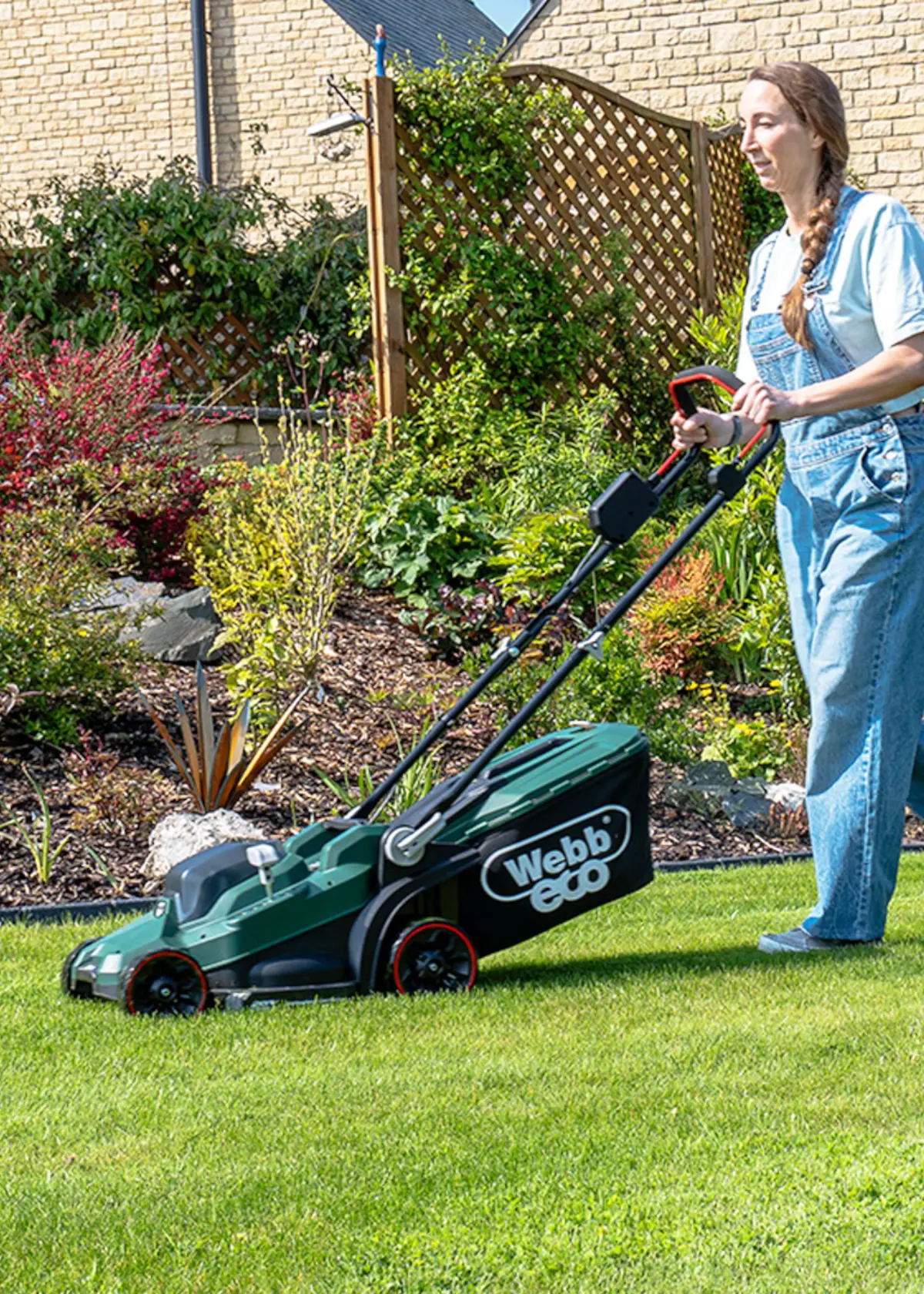 A photo of Webb Eco 20V 33cm Cordless Lawnmower with 4AH Battery & Char