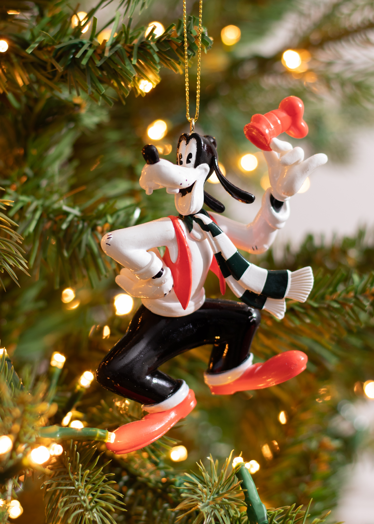 Disney 3D Vintage Goofy Hanging Ornament | Dobbies Garden Centres
