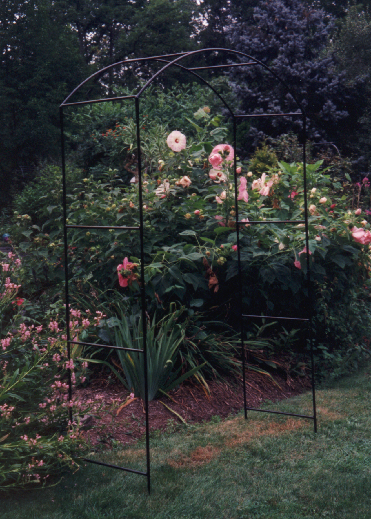 Monet Softstanding Garden Arch With Infill Pack