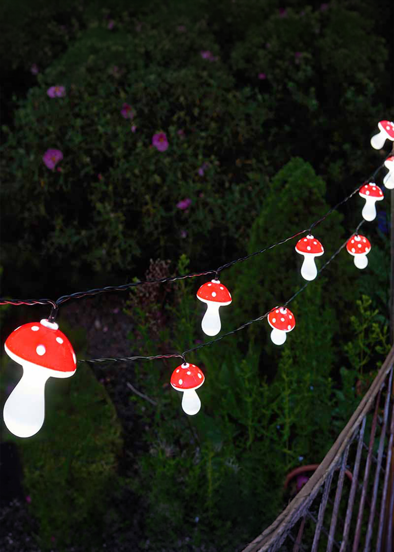 Set of 10 Fairytale Mushroom Solar String Lights