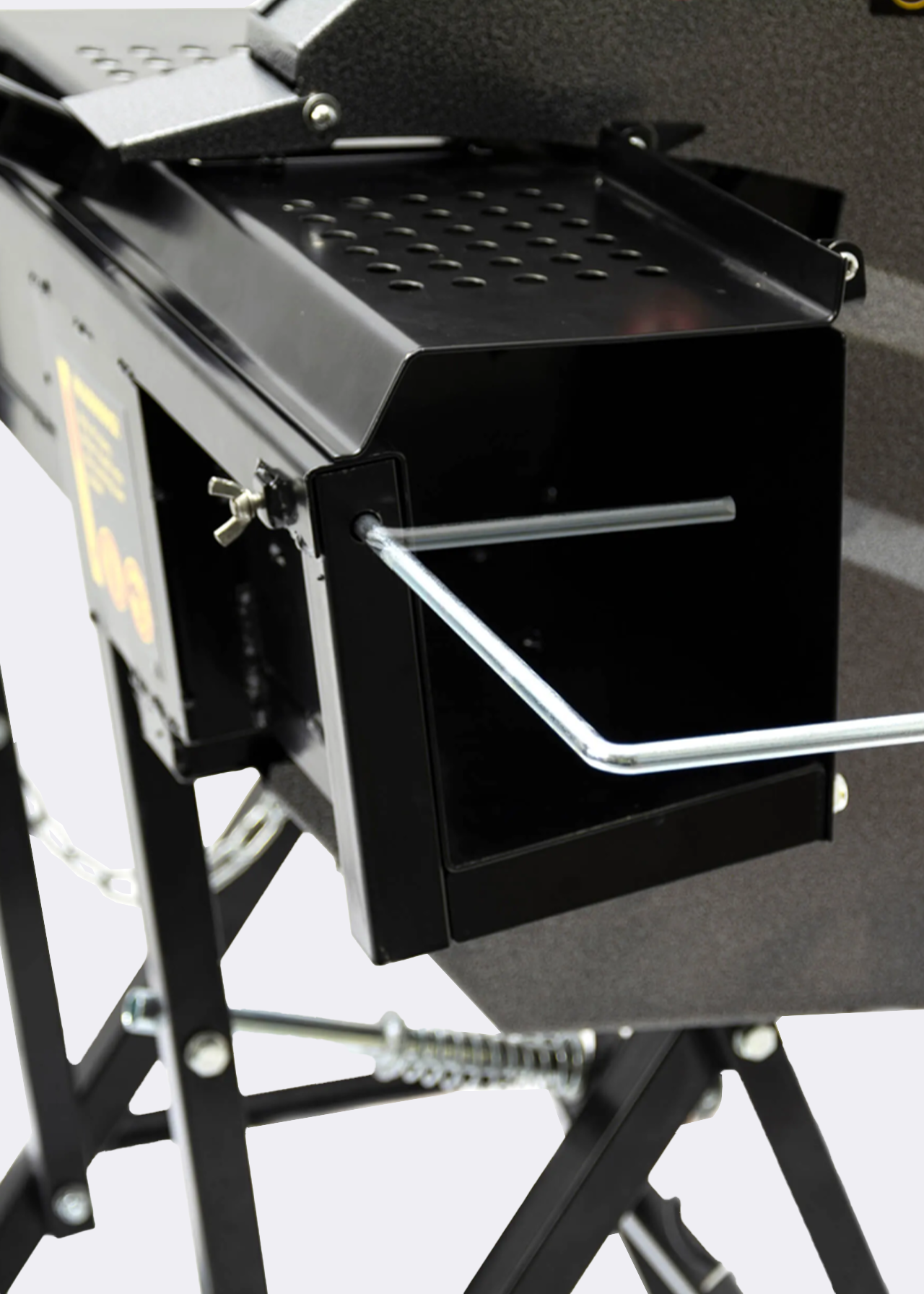 The Handy Electric Saw Bench with Guard