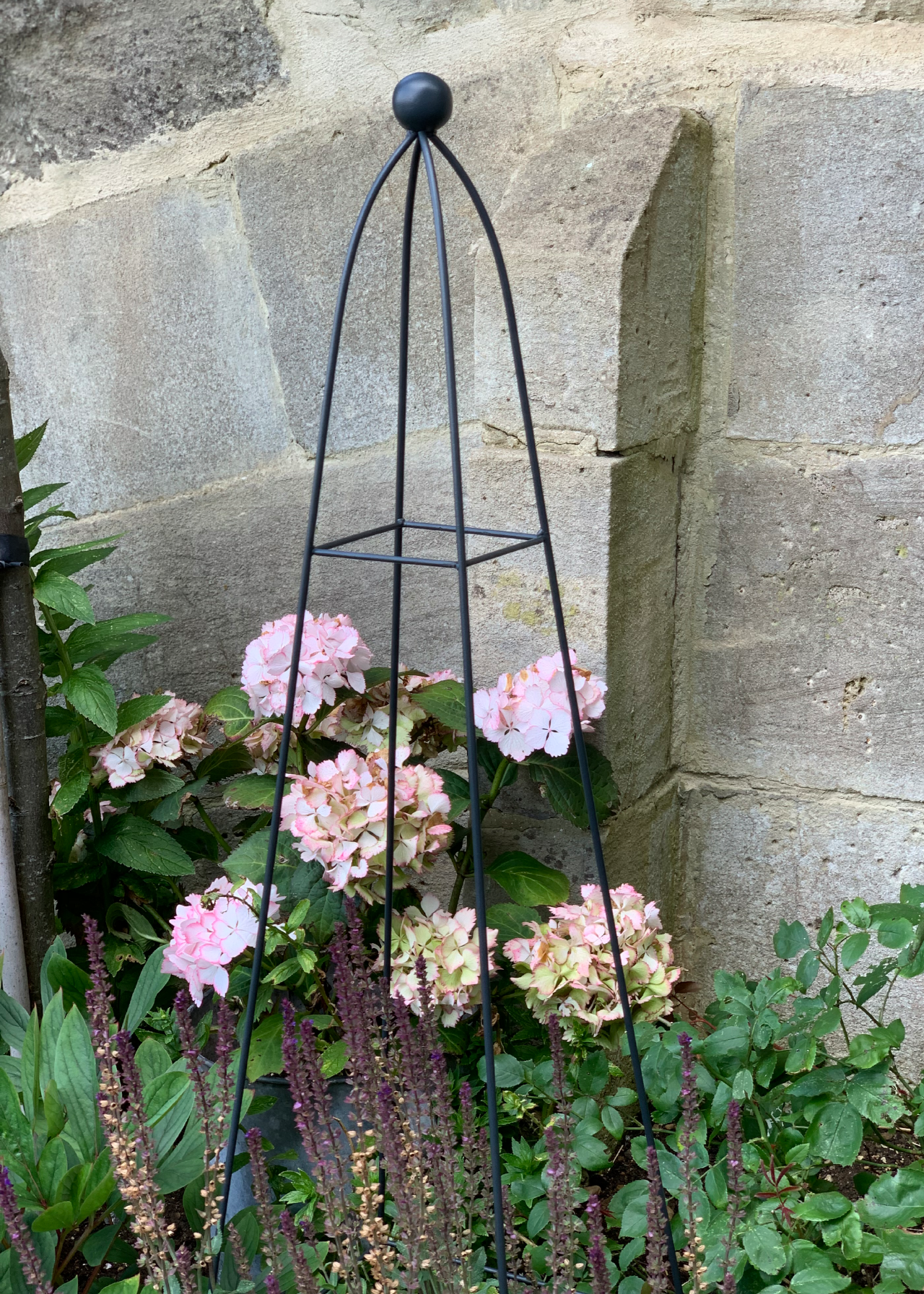 King Contemporary Freestanding Obelisk 1.2m
