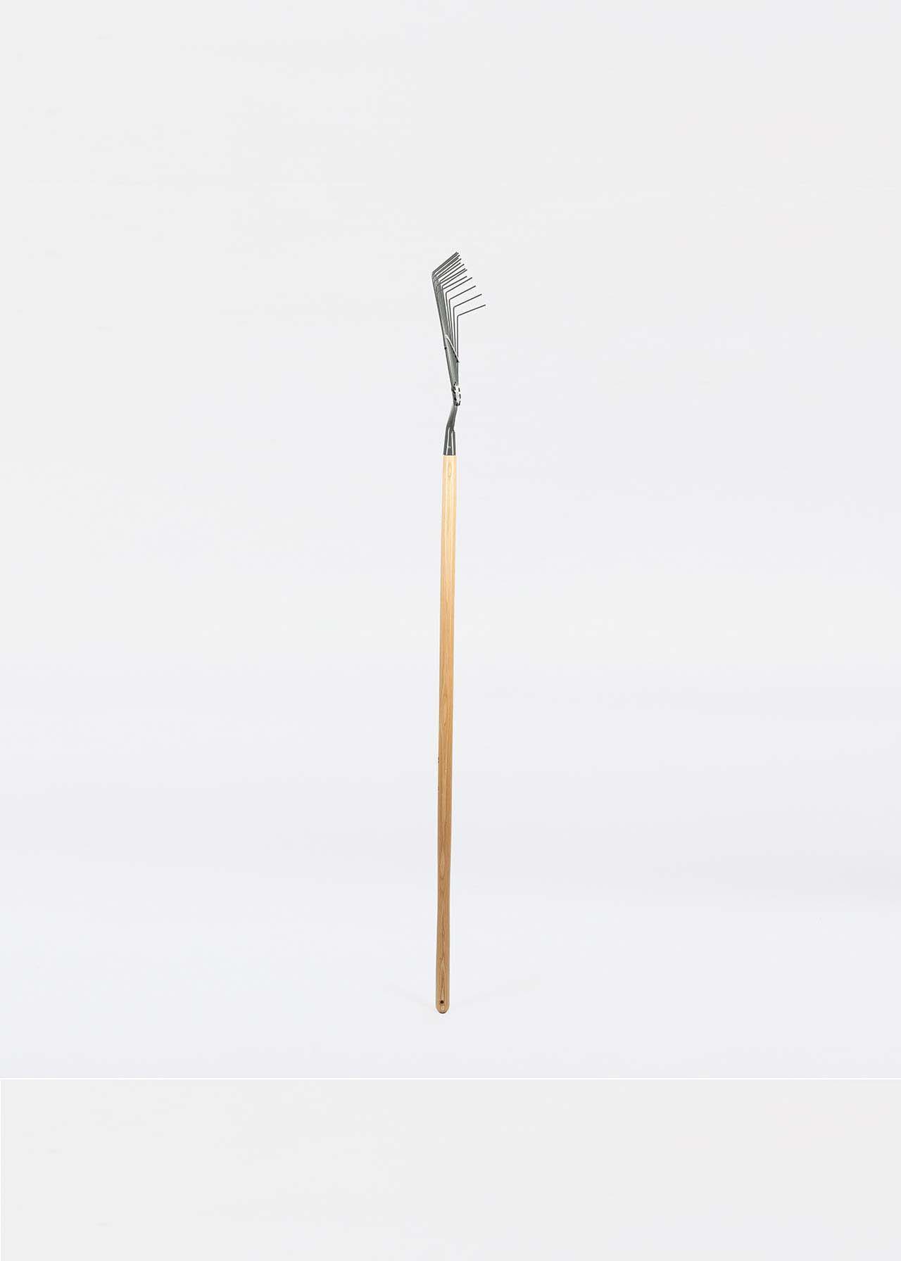 Kent & Stowe Stainless Steel Long Handled Lawn Rake