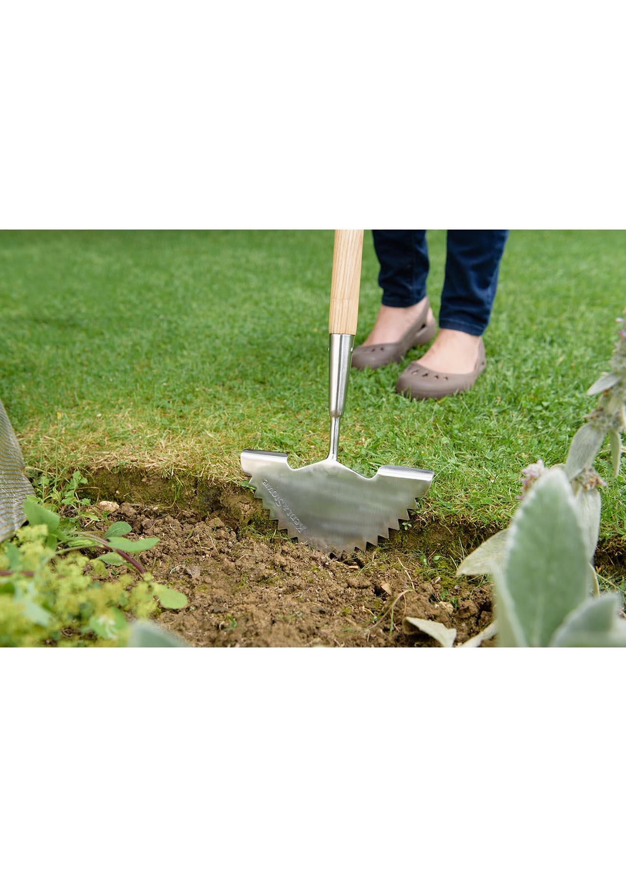 Kent & Stowe Stainless Steel Edging Iron