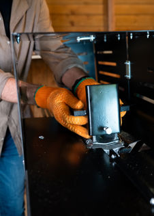 The Handy 4 Way Horizontal Splitting Wedge