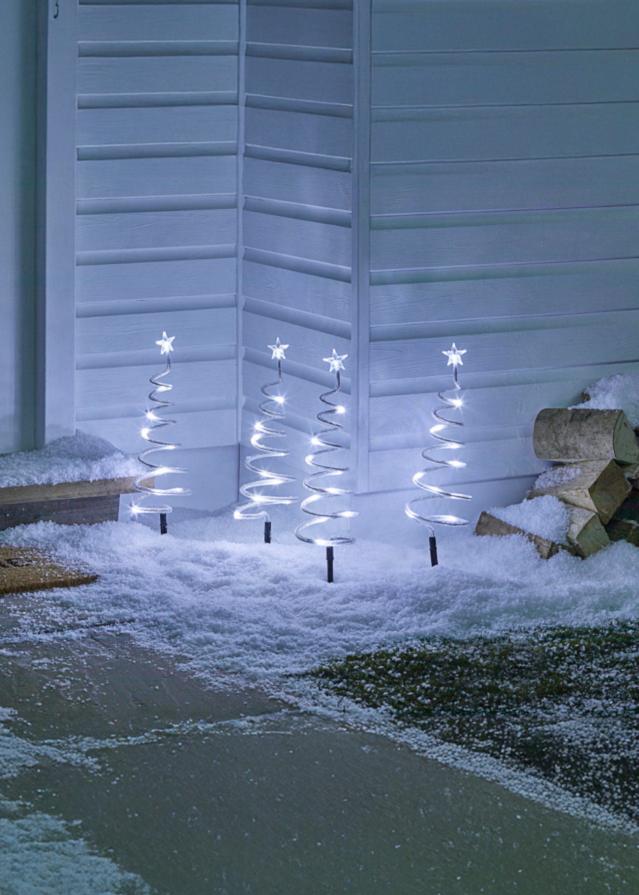 Set Of 4 Swirl Stake Lights