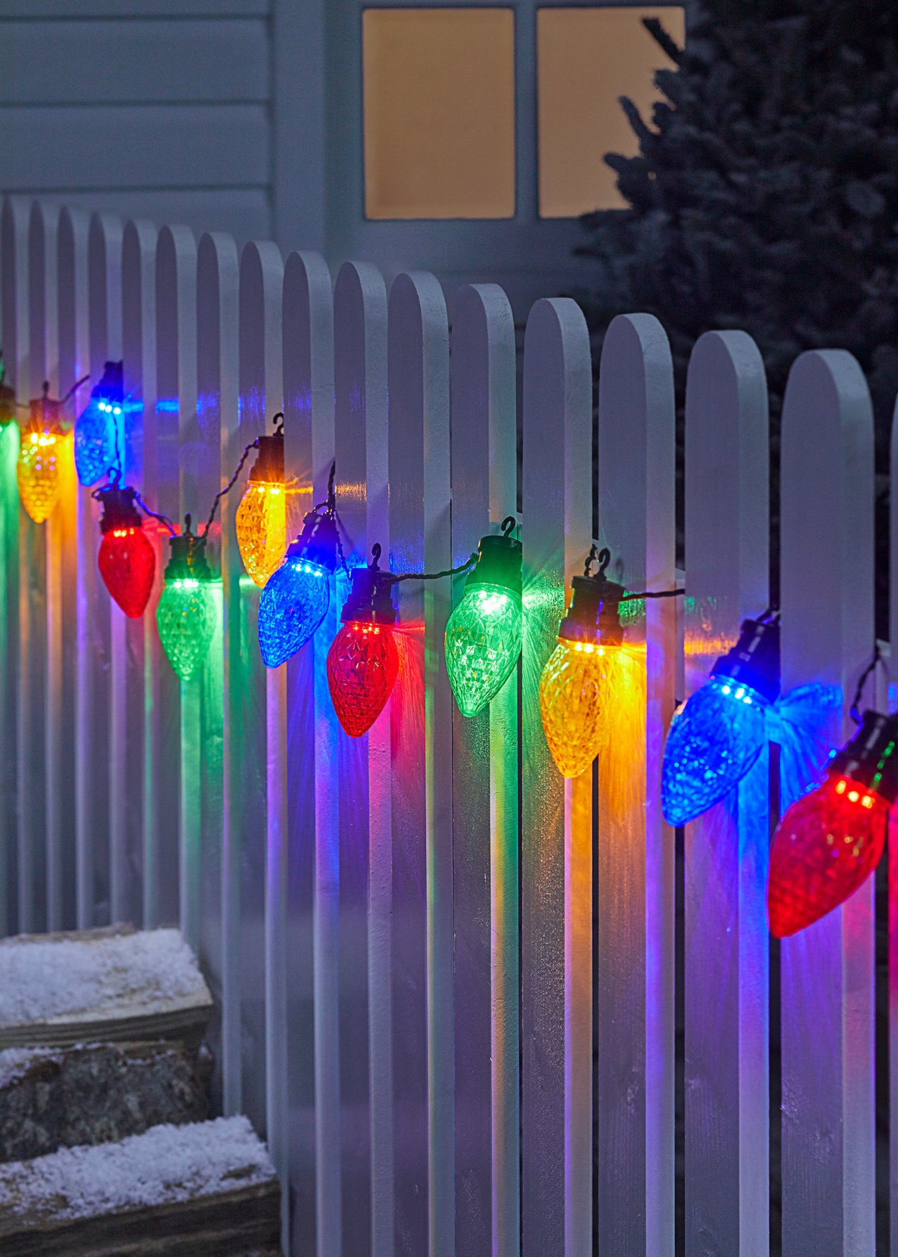 20 LED Multicolour Festoon Pinecone Party Lights 3m