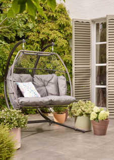 Hanging egg chair dobbies Clearance