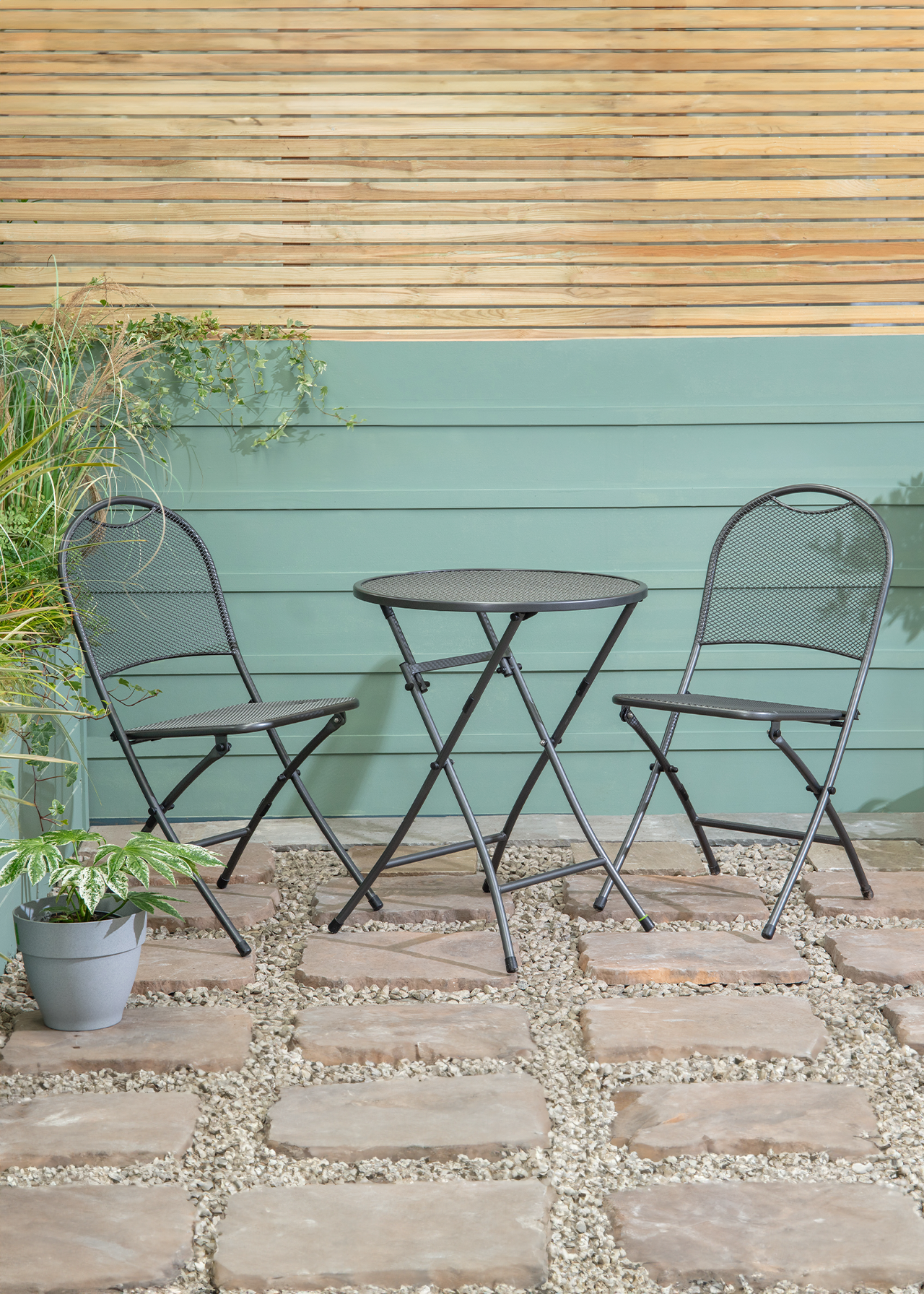 Mesh outdoor bistro set