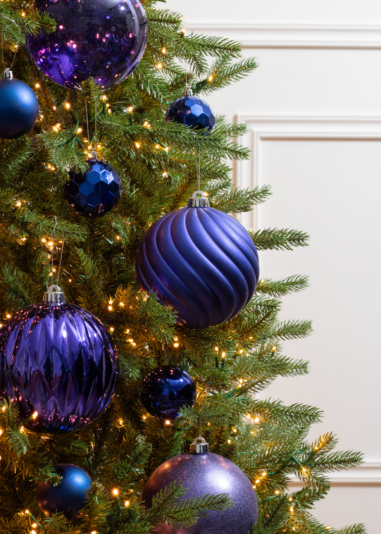 Pack of 4 Large Purple Baubles 15cm