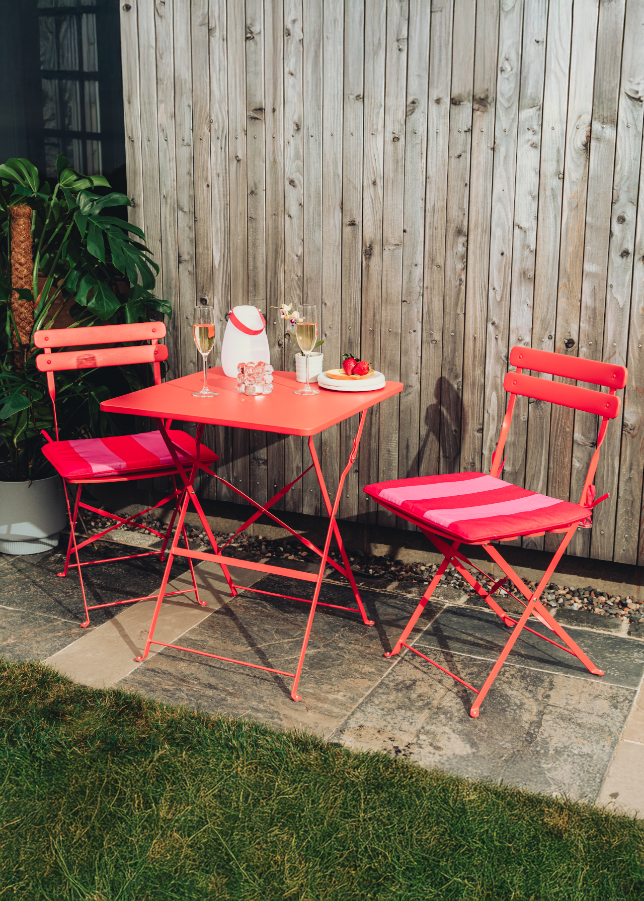 Classic Metal Folding Outdoor Bistro Set Sunset Red