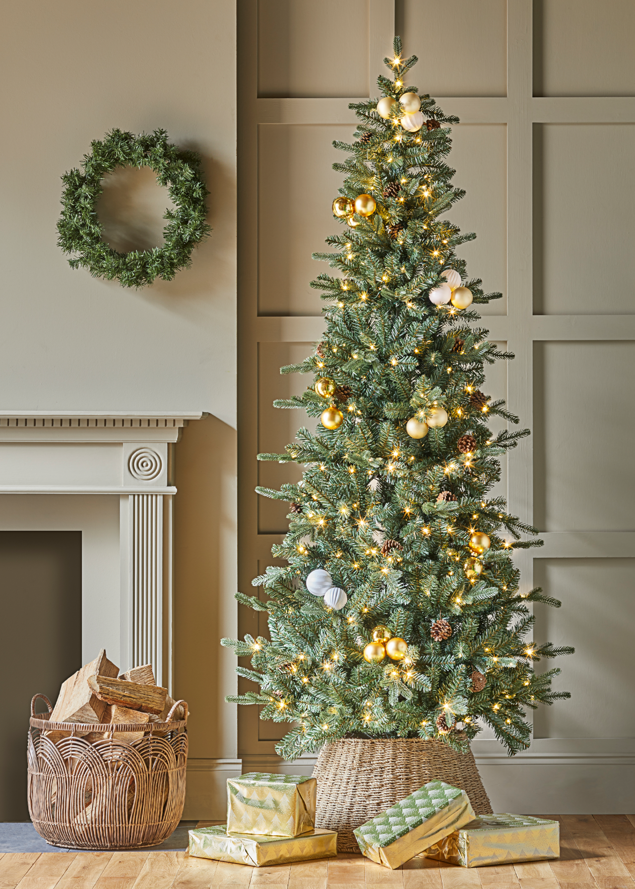 7ft Lockwood Pinecone Pre-Lit Artificial Christmas Tree