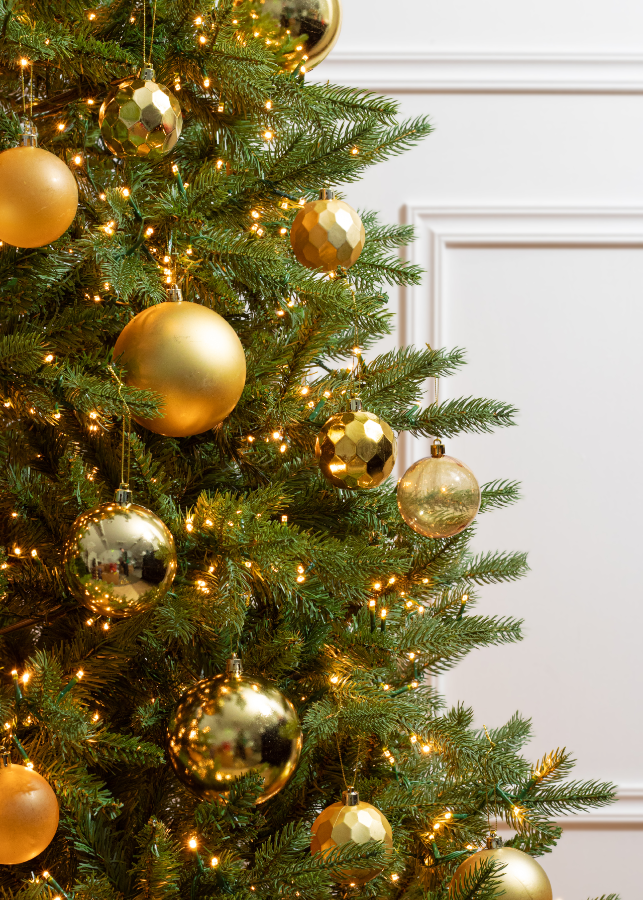 Pack Of 30 Mixed Baubles Gold