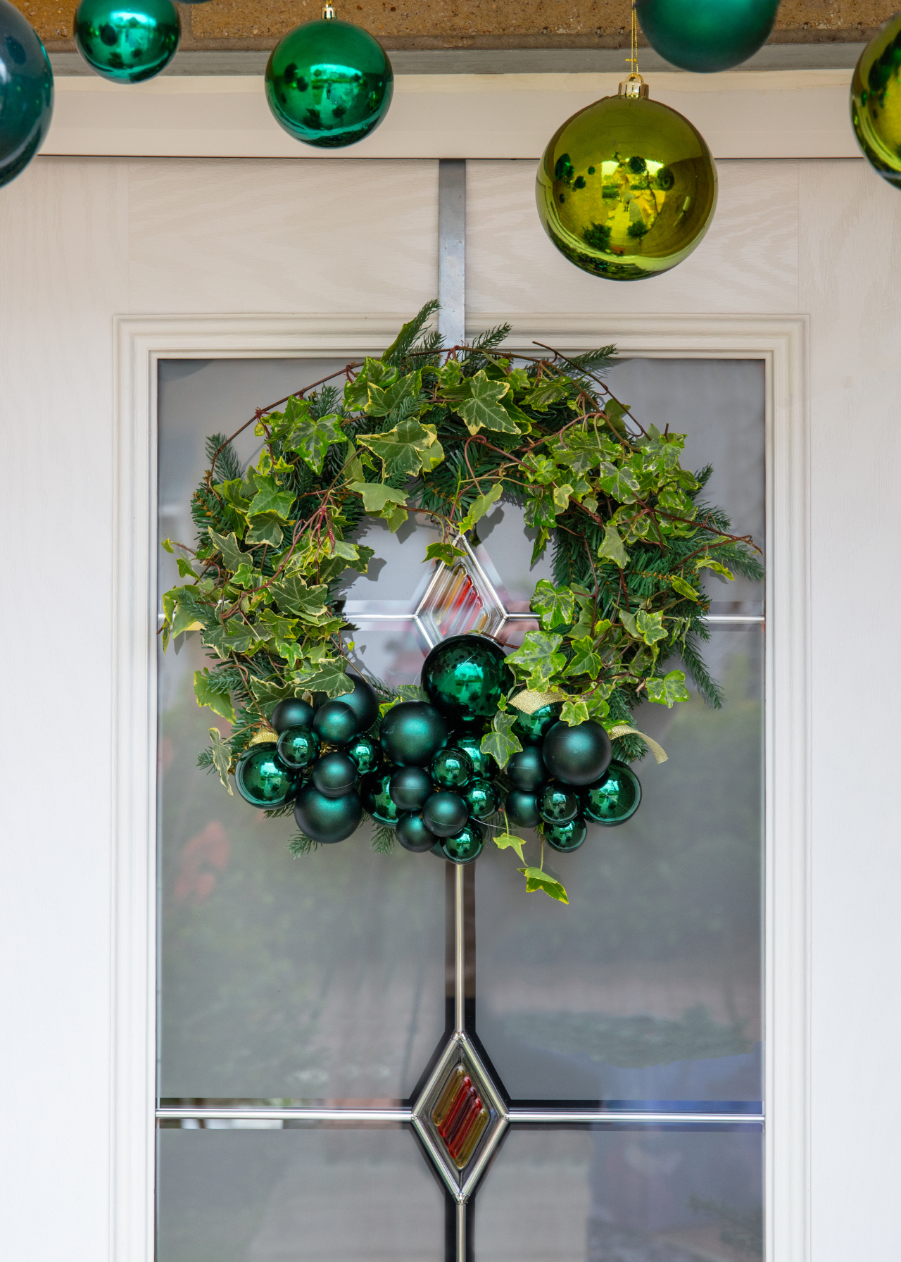 Pack Of 30 Mixed Green Baubles