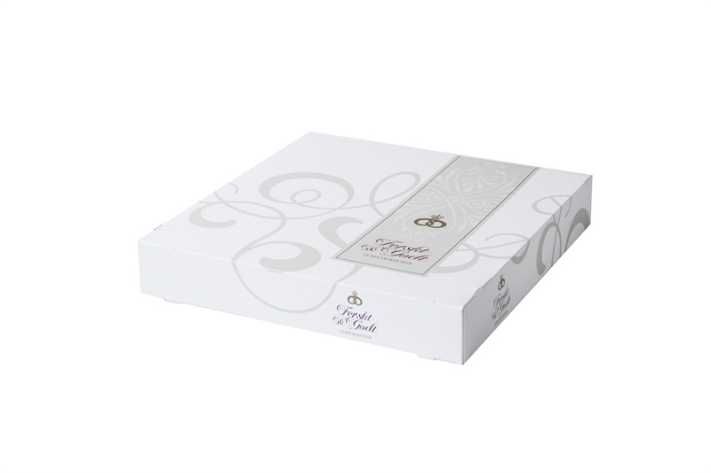 SNITTEESKE KARTONG 36X36X6CM   70STK