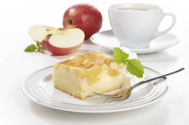 APPLE CAKE ROASTING TIN GLUTEN-FREE  1170G