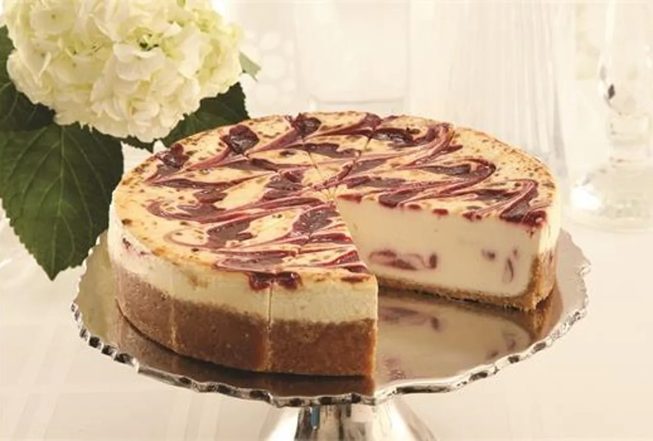 RASPBERRY CHEESE CAKE