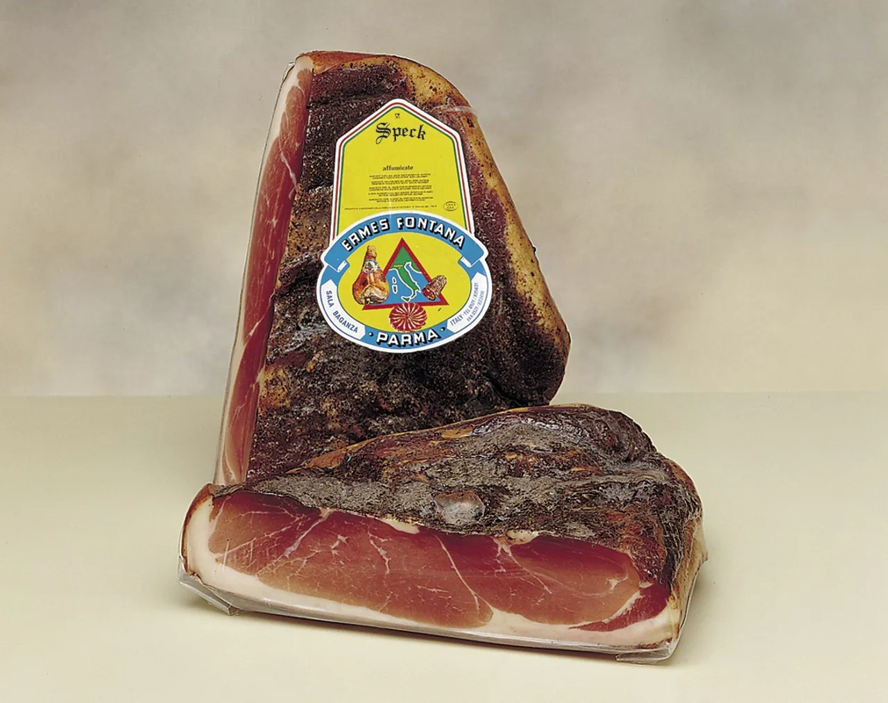 SPECK RØKT HALVED VACUM CA. 2 KG x 4 stk ERMES