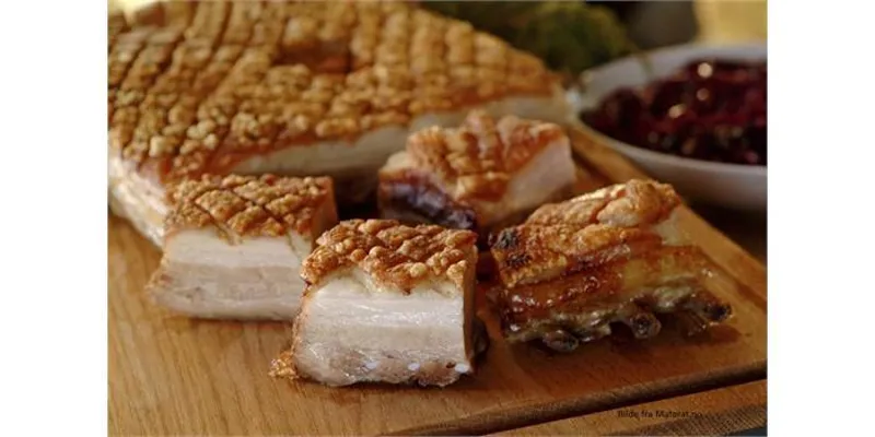 TYNNRIBBE RÅ M/KNEKTE BEIN OG HEL SVOR KG TYNNRIBBE RÅ M/KNEKTE BEIN OG HEL SVOR KG