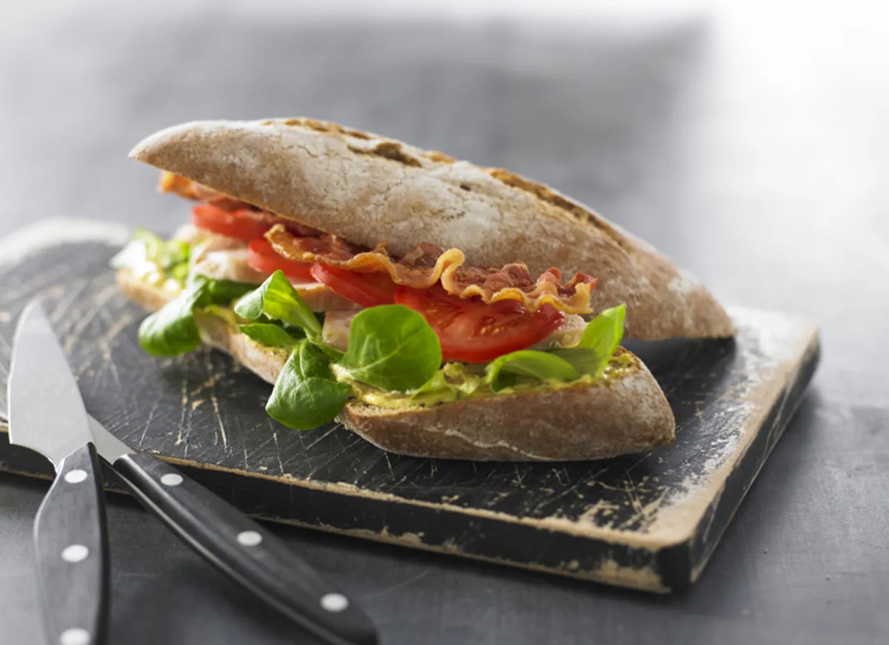 PORSJONSBRØD RUSTIKK GROV TIN SERVER 115G