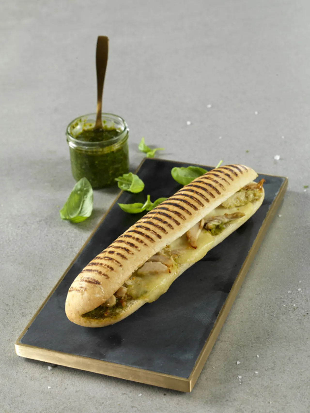 PANINI KYLLING OG PESTO 180G