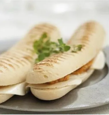 Panini Kylllng Mozzarella & Pesto 194g