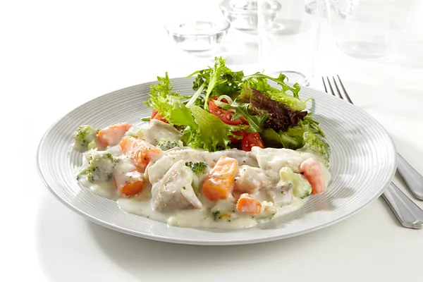 SEIGRYTE CREATIVE MED GRØNNSAKER I OSTESAUS 1.8KG MSC SEIGRYTE CREATIVE MED GRØNNSAKER I OSTESAUS 1.8KG MSC