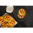 FOCACCIA ROLL TOMATO & PESTO PRE- SLICED FOCACCIA STYKKE MED