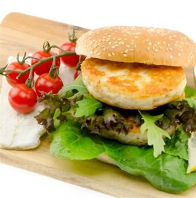 KLIPPFISKBURGER M/OST 70% FISK 130G  2,5KG KLIPPFISKBURGER M/OST 70% FISK 130G  2,5KG