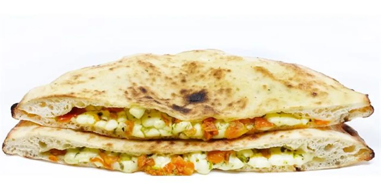 PIZZASANDWICH MOZZARELLA, PESTO & TOMAT 380G