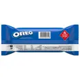 OREO FLØTEIS MED VANILJESMAK, SORT OVERTREKK OG BITER AV KAK