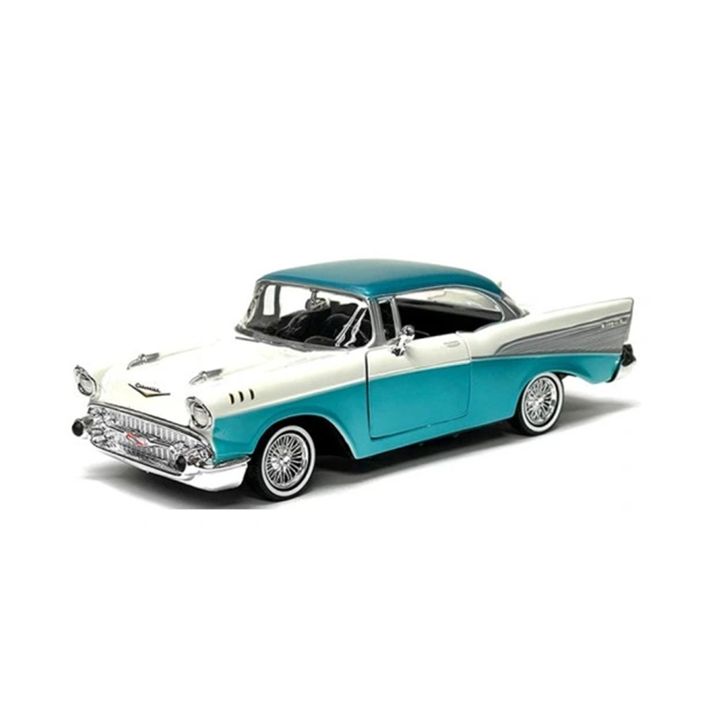 Motormax - 1:24 1957 Chevy Bel Air - Toysrus