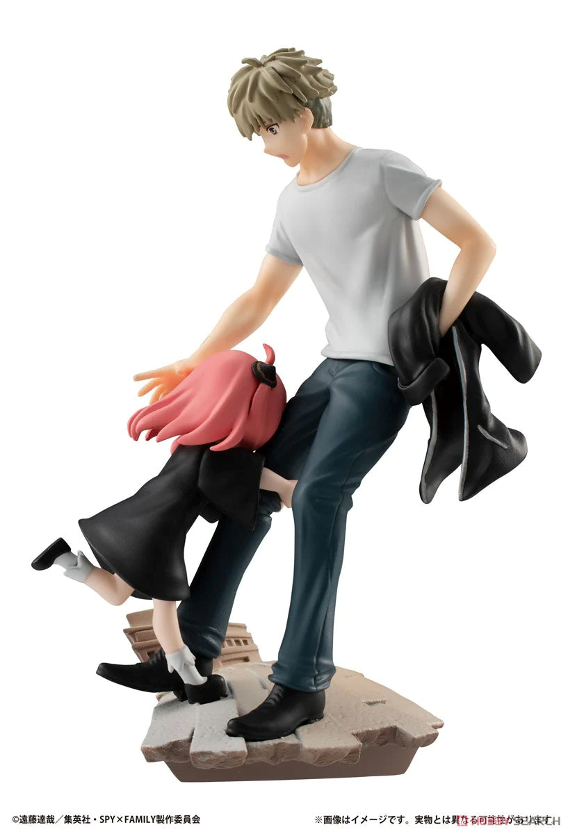 عائلة Petitrama Series Spy × في مجموعة الصندوق