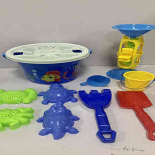 بانا تويز - مجموعة لعبة الشاطئ مع ملحقات 8 قطع