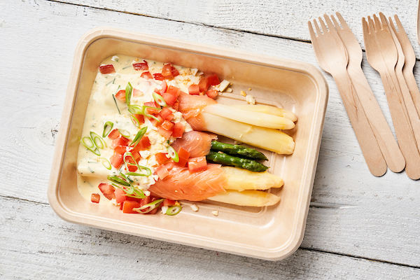 Asperges met gerookte zalm en Vinaigrette Maison