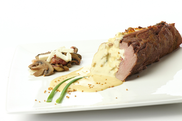 Gevuld varkenshaasje met graanmosterd