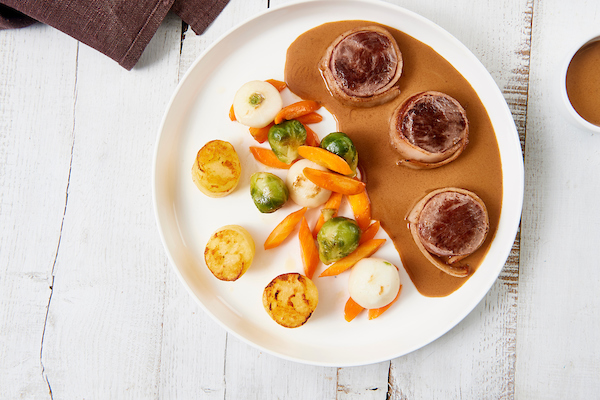 Hertentournedos met gekonfijte aardappelen