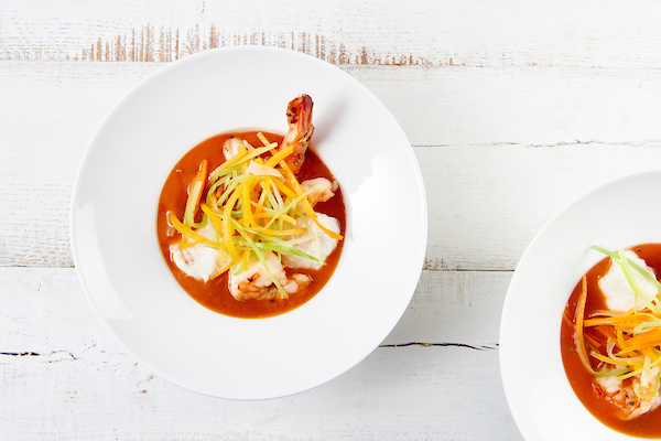 Staartvis en scampi's in een vissoepje