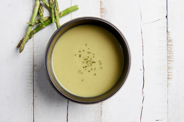 Velouté d’asperges vertes & de céleri-rave