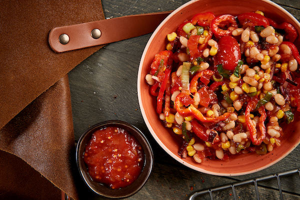 Pittige Salade van tomaten en witte bonen