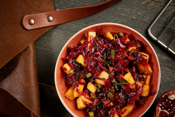 Paprika & rode kool salade met mango