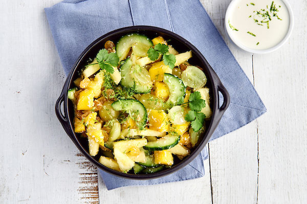 Salade van ananas, mango en kokos