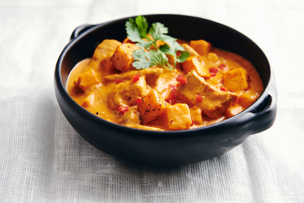 Srilankaanse curry met blokjes varkensvlees