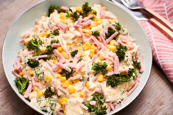 Broccoli & ham salade