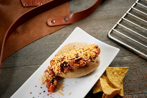Gevulde aardappel met Chili con carne