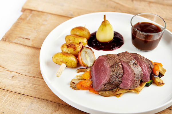 WBS- Venison fillet red wine sauce