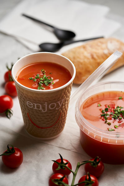 Tomatensoep met kokos en koriander